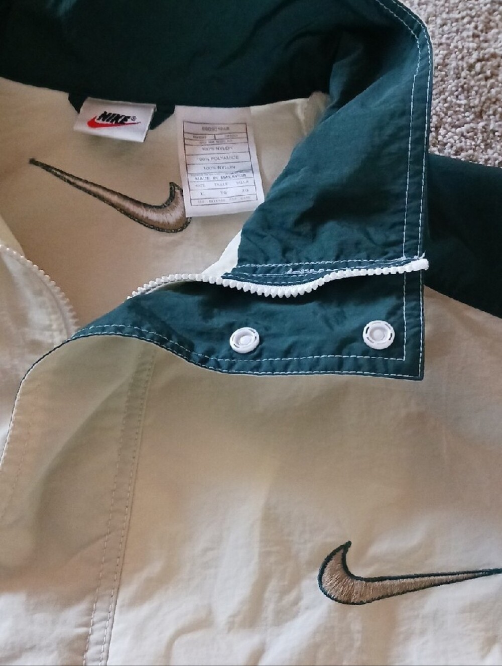 Vintage~ 1990's NIKE AIR windbreaker jacket - Picture 4 of 15